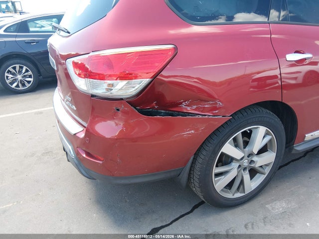 Nissan Pathfinder Platinum