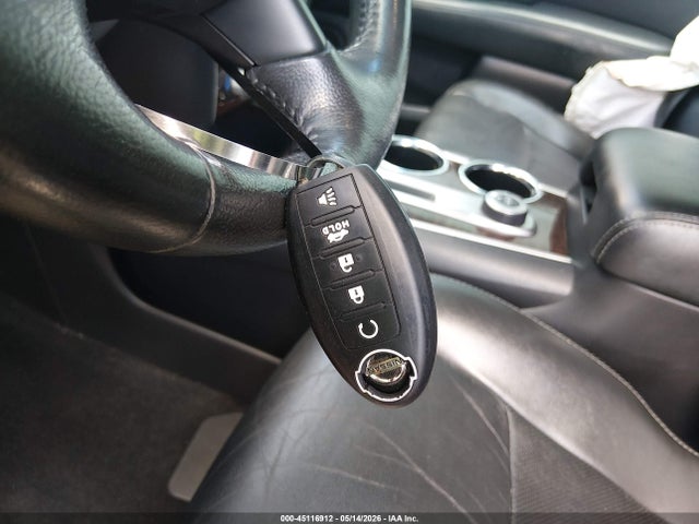 Nissan Pathfinder Platinum