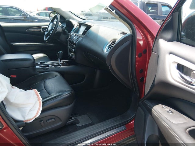 Nissan Pathfinder Platinum