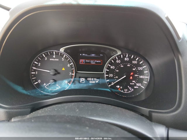Nissan Pathfinder Platinum