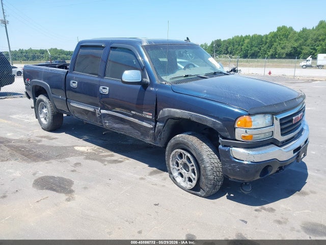 Salvage GMC Sierra 2500 Image