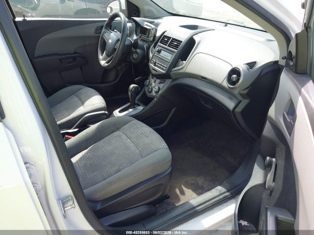 Chevrolet Sonic Ls Auto