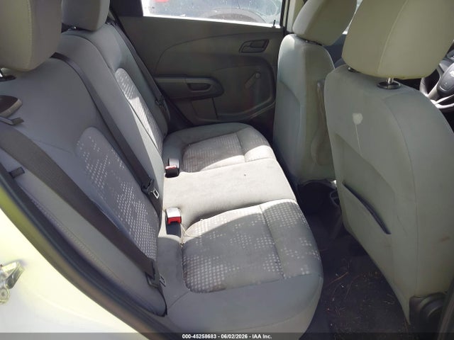 Chevrolet Sonic Ls Auto