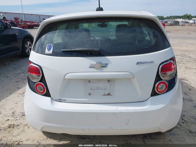 Chevrolet Sonic Ls Auto