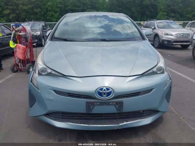 Toyota Prius Three