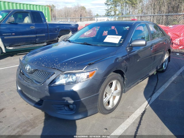 Toyota Camry Se V6