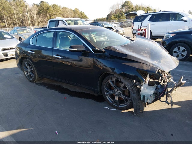 Salvage Nissan Maxima Image