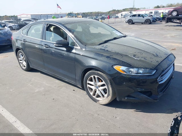 Salvage Ford Fusion Image