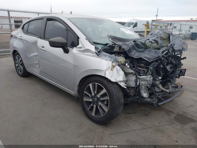 Salvage Nissan Versa Image