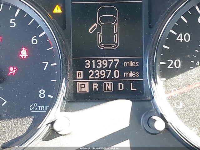 Nissan Rogue S