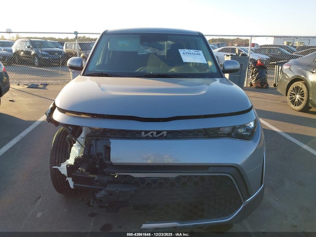 Kia Soul Lx