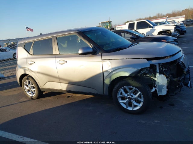 Kia Soul Lx