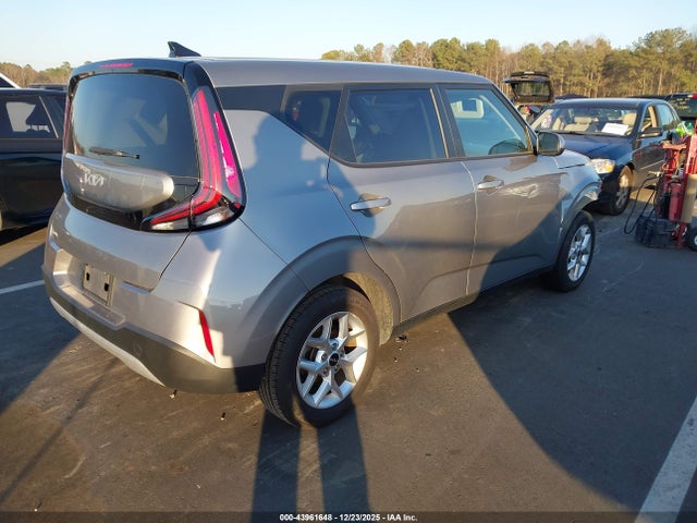 Kia Soul Lx