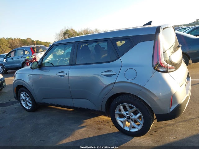 Kia Soul Lx