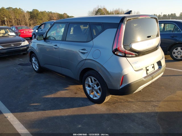 Kia Soul Lx