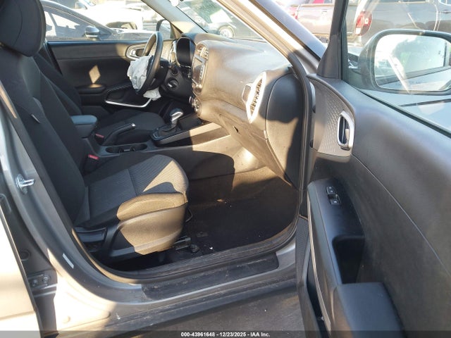 Kia Soul Lx