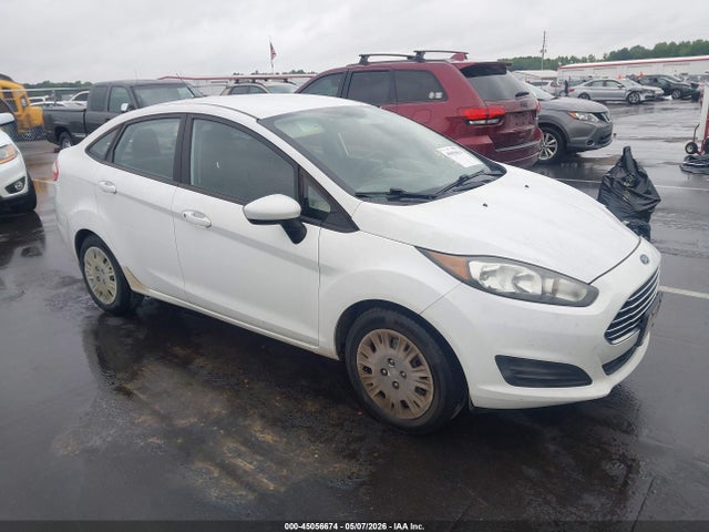Salvage Ford Fiesta Image