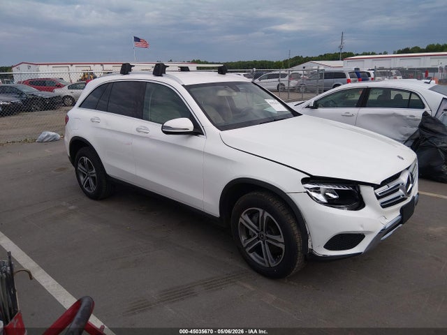 Salvage Mercedes-Benz GLC Image