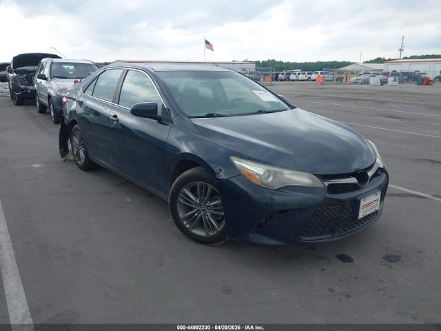 Salvage Toyota Camry Image