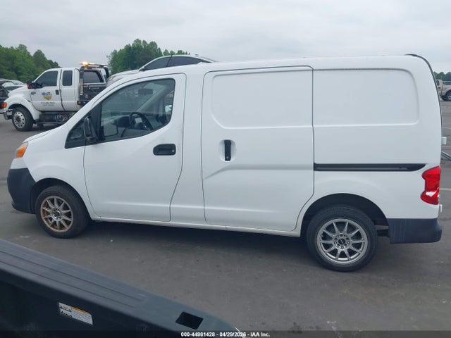Nissan Nv S