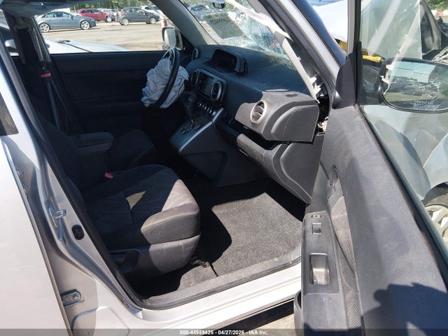 Scion xB