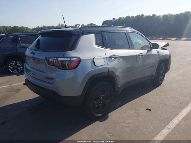 Jeep Compass Trailhawk 4x4