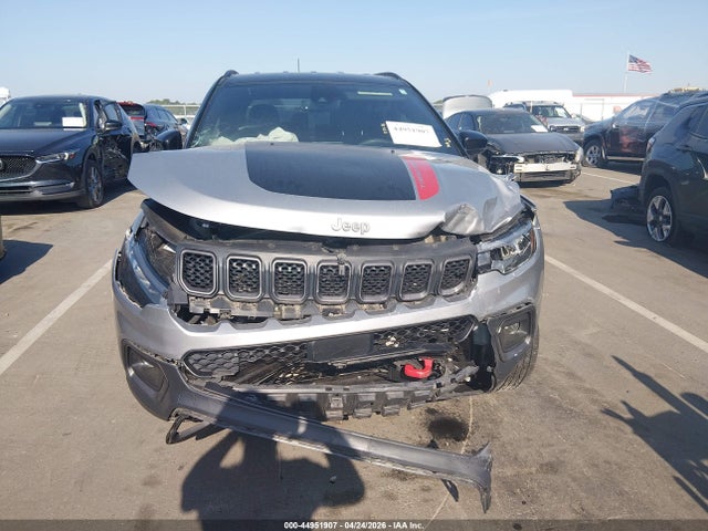 Jeep Compass Trailhawk 4x4