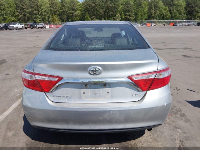 Toyota Camry Le