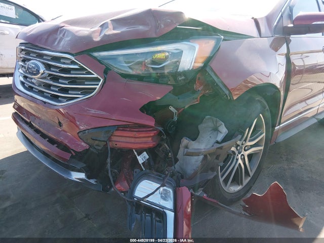Ford Edge Titanium