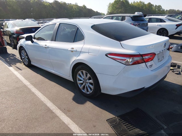 Toyota Camry Le
