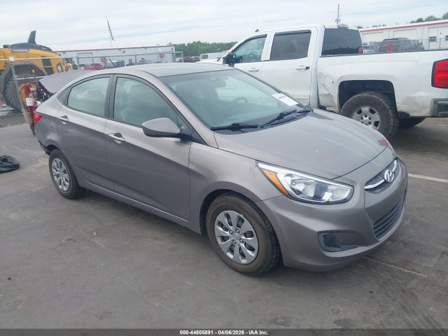 Salvage Hyundai ACCENT Image