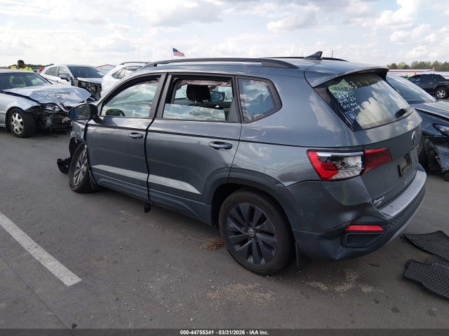 Volkswagen Taos 1.5t S