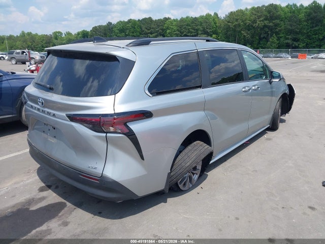 Toyota Sienna Xle