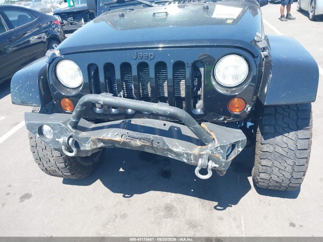 Jeep Wrangler Sahara