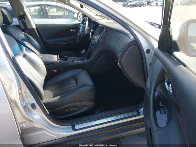 INFINITI Ex Journey