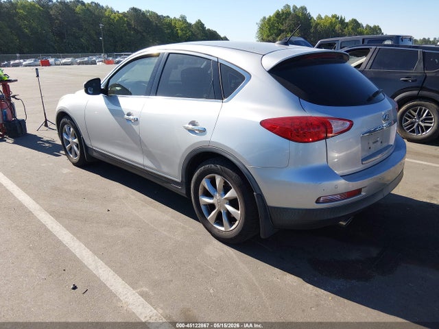INFINITI Ex Journey