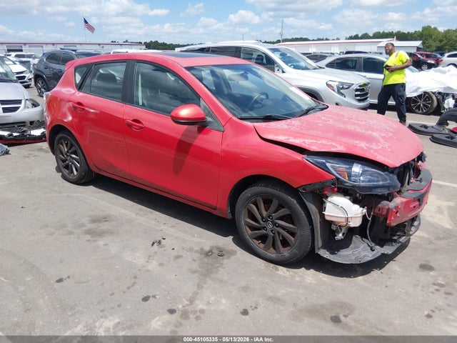 Salvage Mazda Mazda3 Image