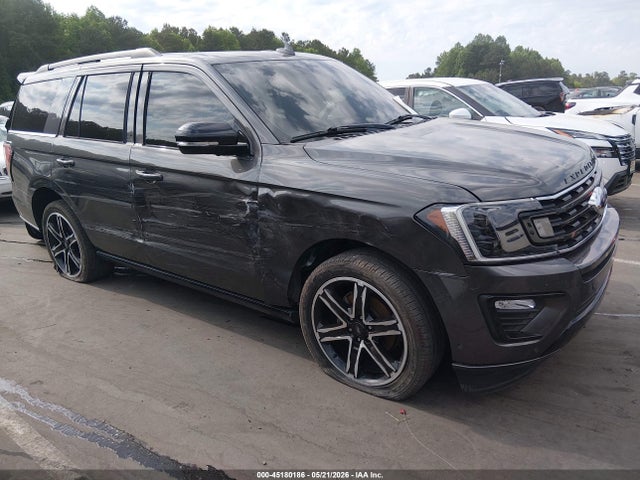 Salvage Ford Expedition Image