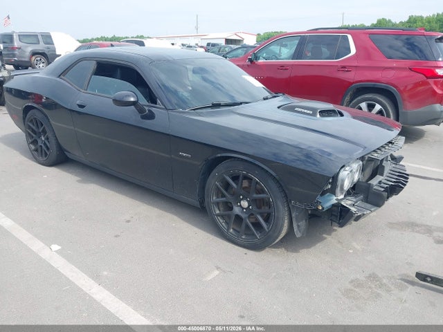 Salvage Dodge Challenger Image