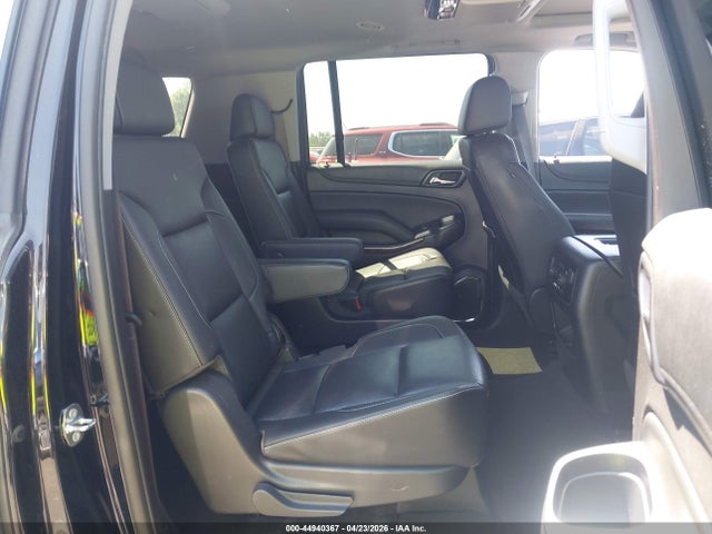Chevrolet Suburban Lt