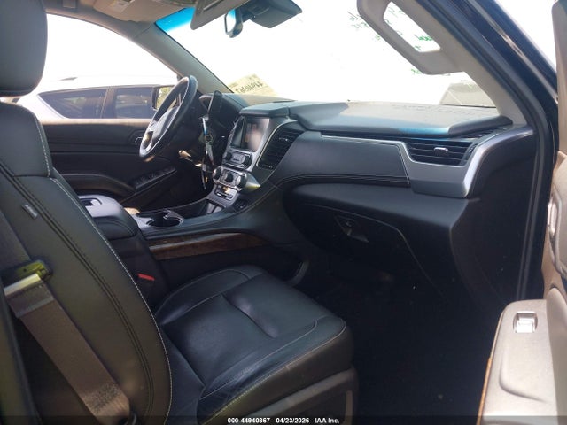 Chevrolet Suburban Lt