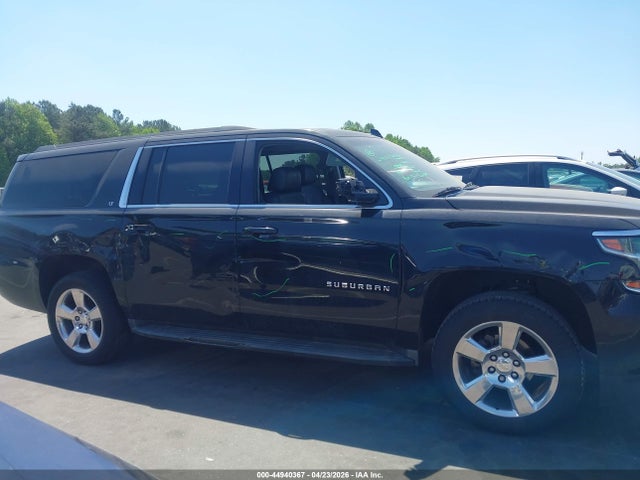 Chevrolet Suburban Lt