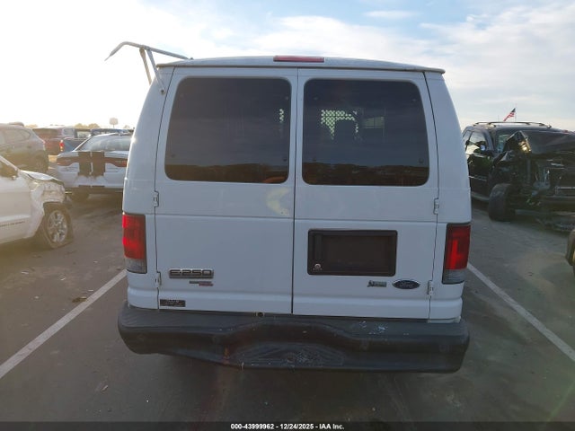 Ford E-250 Commercial