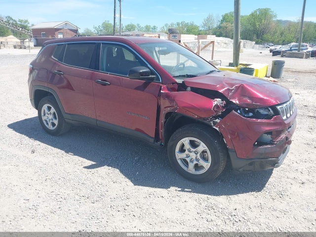 Salvage Jeep Compass Image