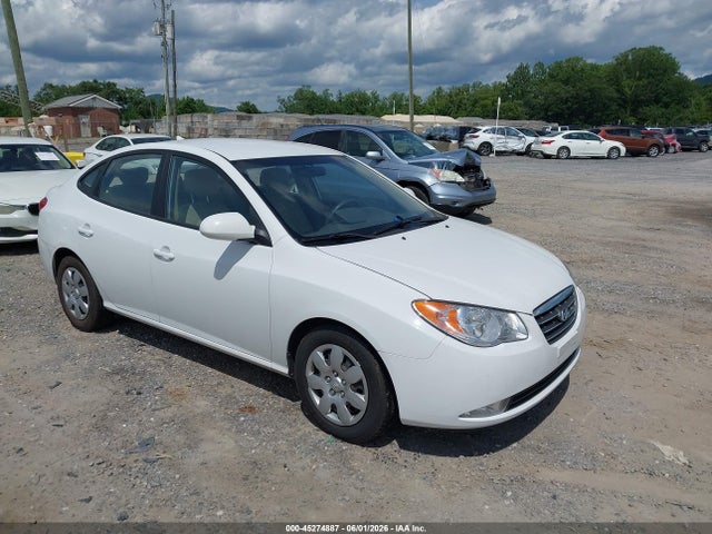 Salvage Hyundai ELANTRA Image