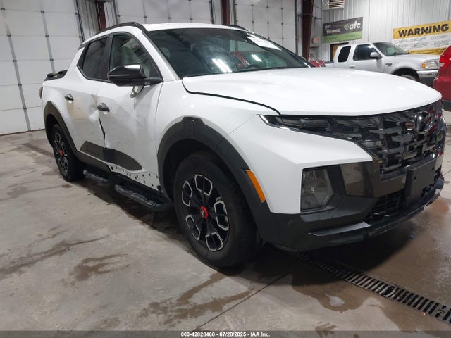 Salvage Hyundai SANTA CRUZ Image