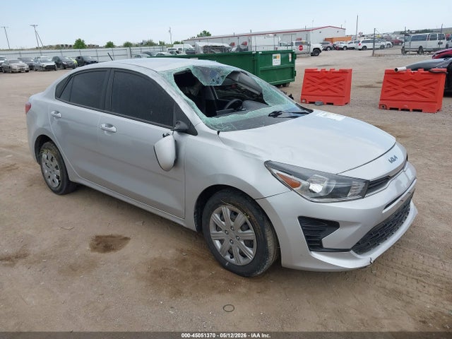 Salvage Kia Rio Image