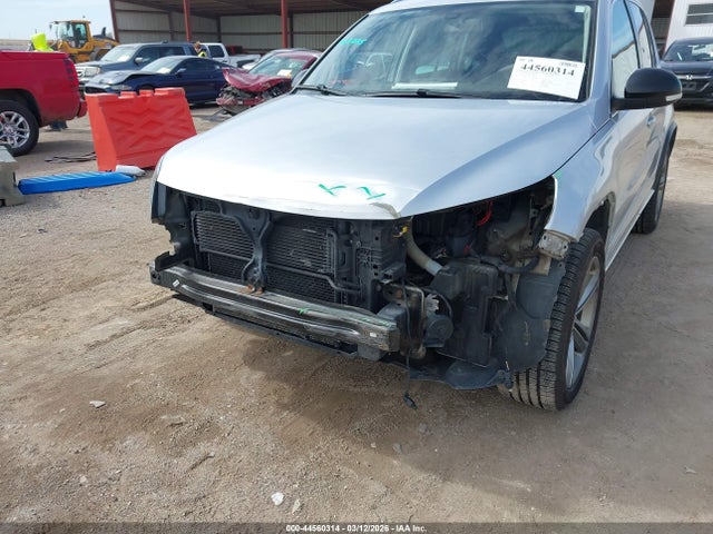 Volkswagen Tiguan 2.0t Sport
