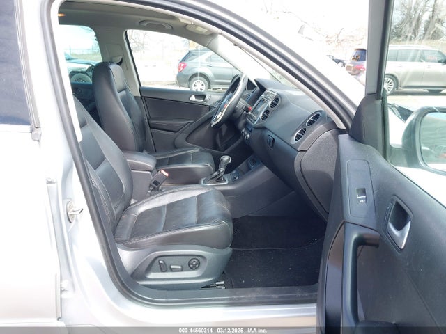 Volkswagen Tiguan 2.0t Sport