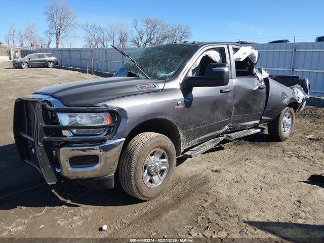 Ram 2500 Tradesman  4x4 6'4 Box